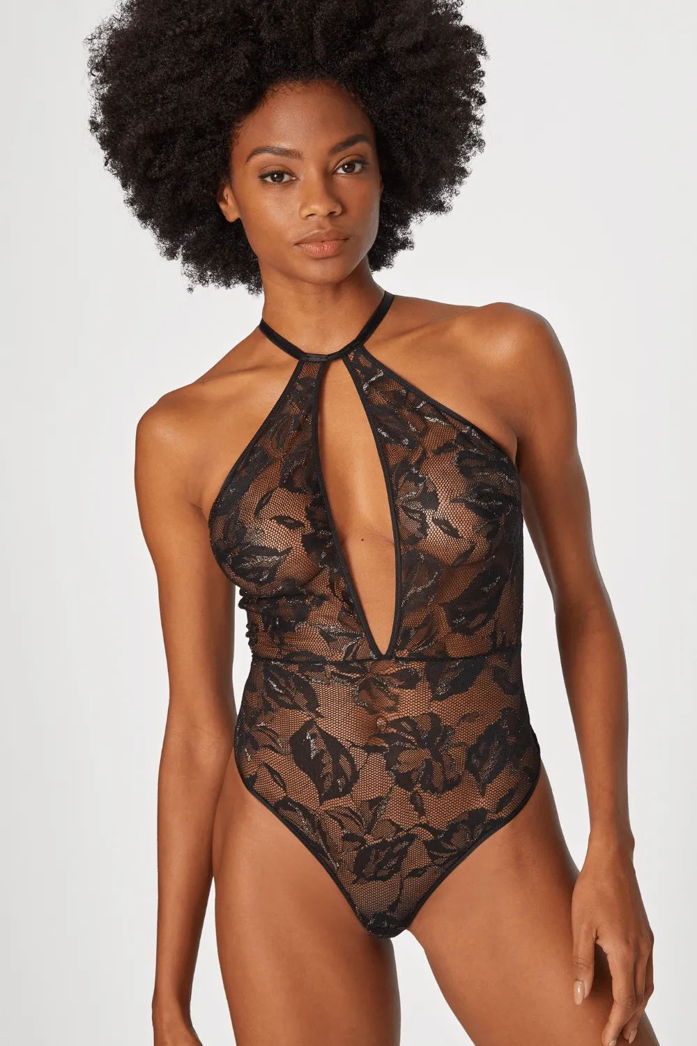 Boîte à Désir Twist and Love Lace Thong Bodysuit