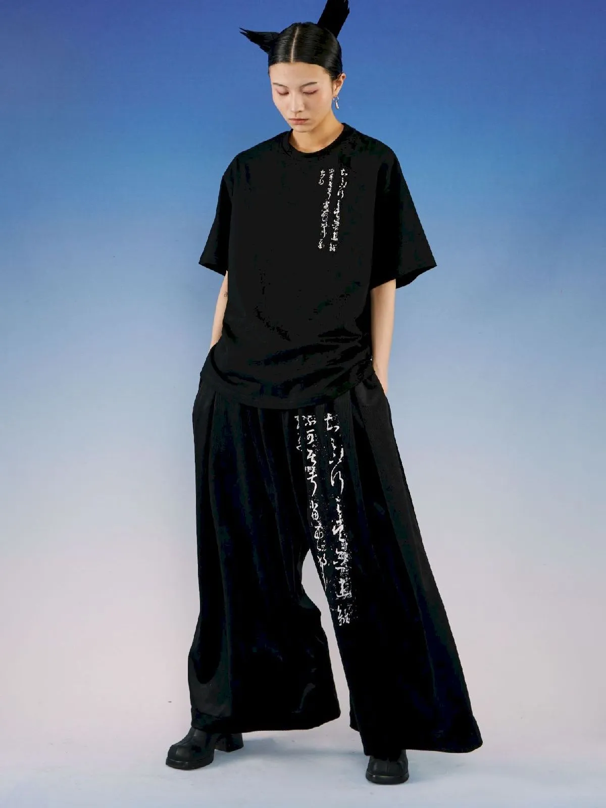 Embroidery Wide-leg Corduroy Pants