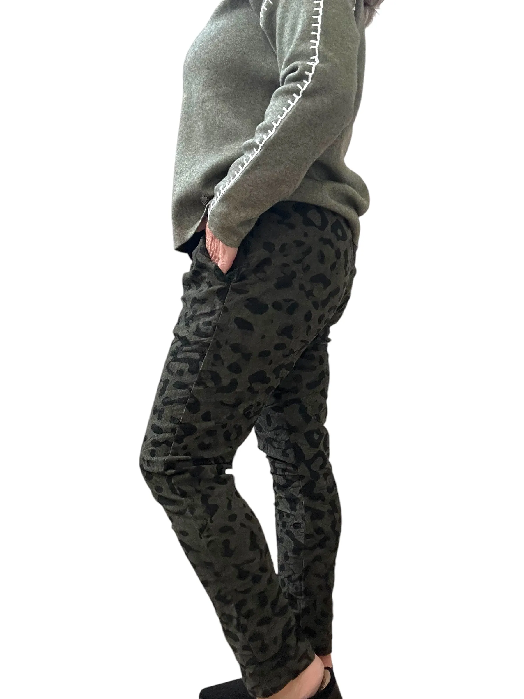 Fine corduroy leopard print Italian Magic pants