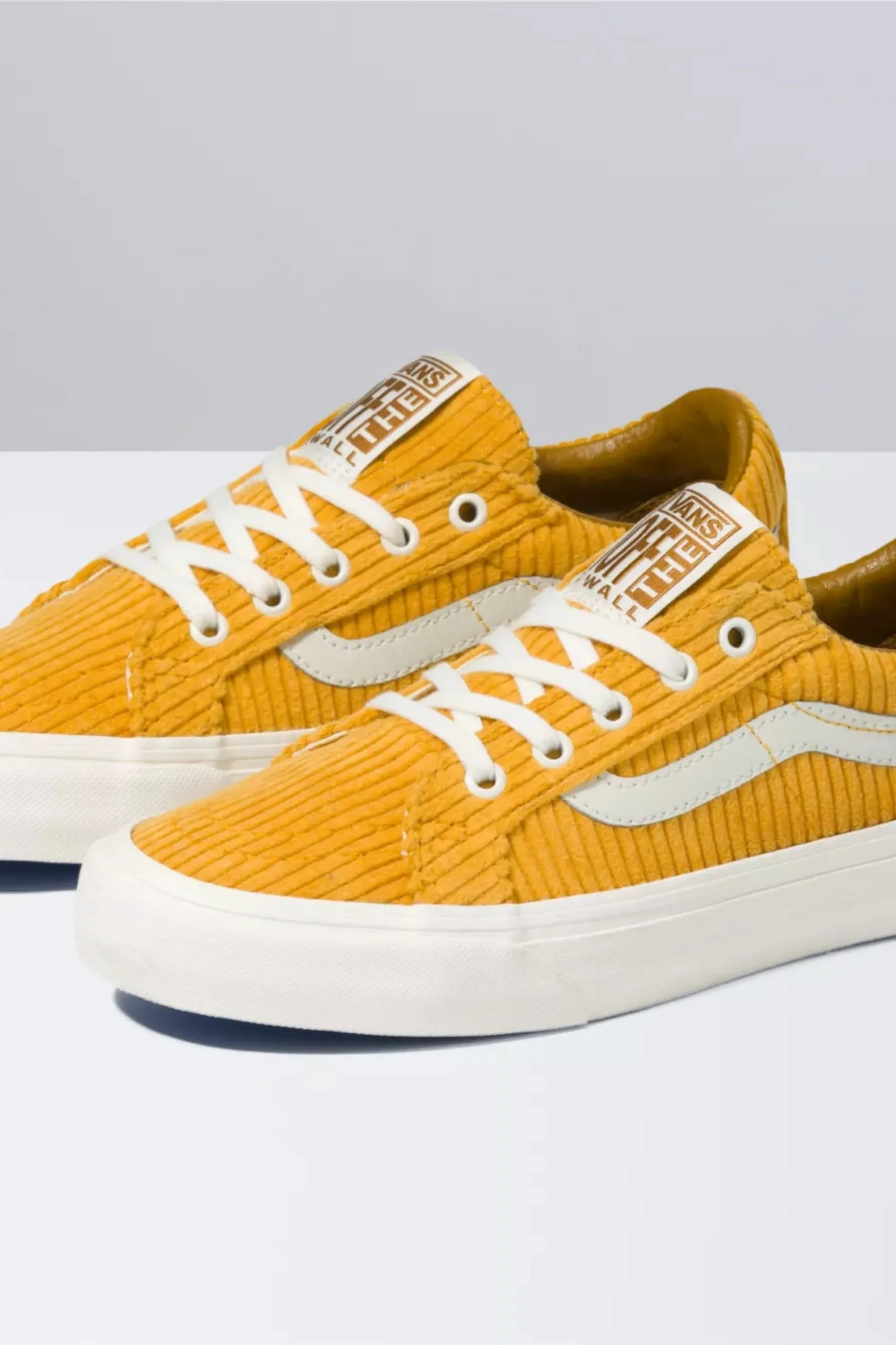 Golden Nugget Corduroy Sk8-Low