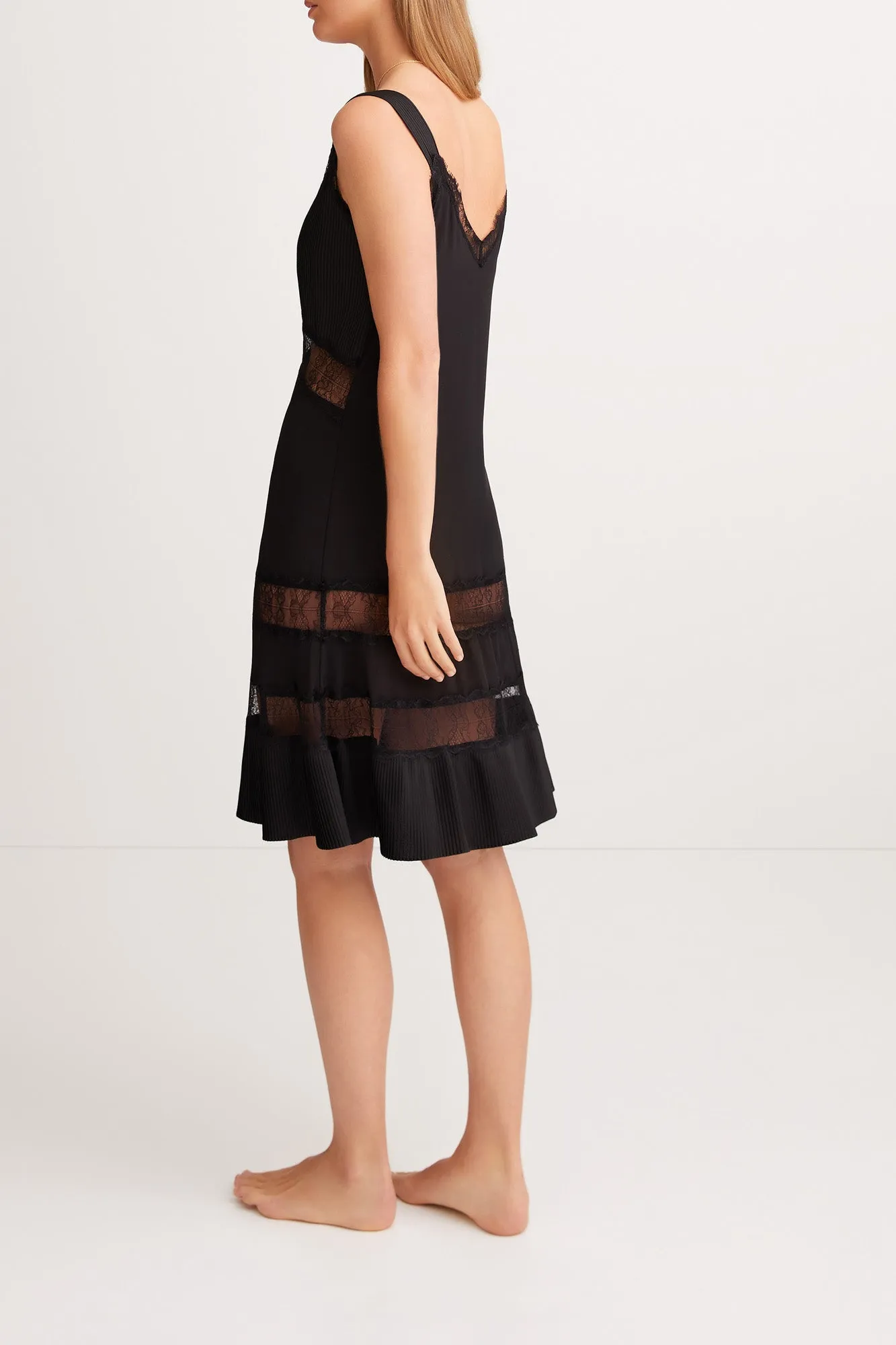 OSIRIS LBD A-LINE DRESS {BLACK]