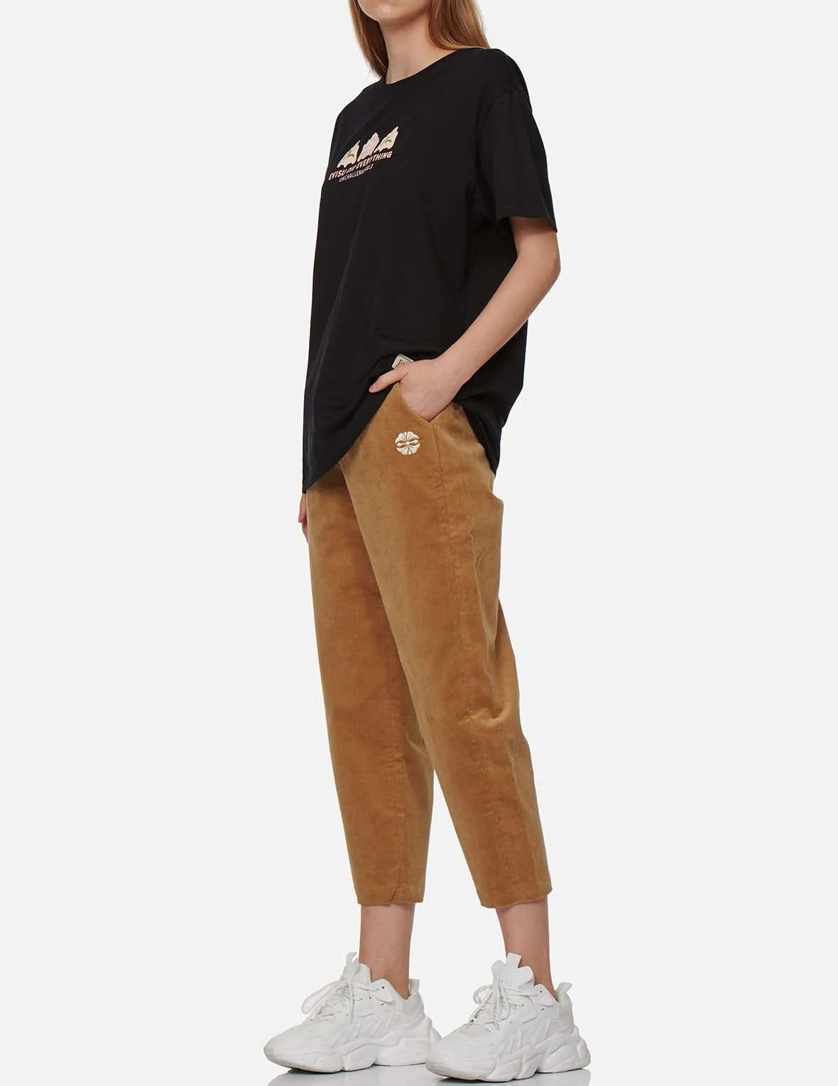 Seagull and Kamon Embroidery Corduroy Tapered Pants