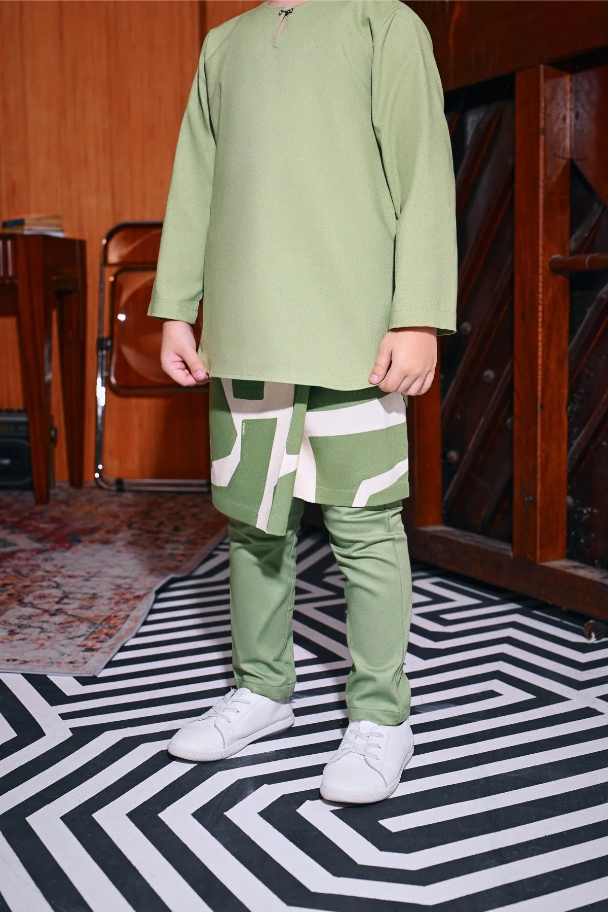 The Perfect Slim Fit Pants - Lawn Green