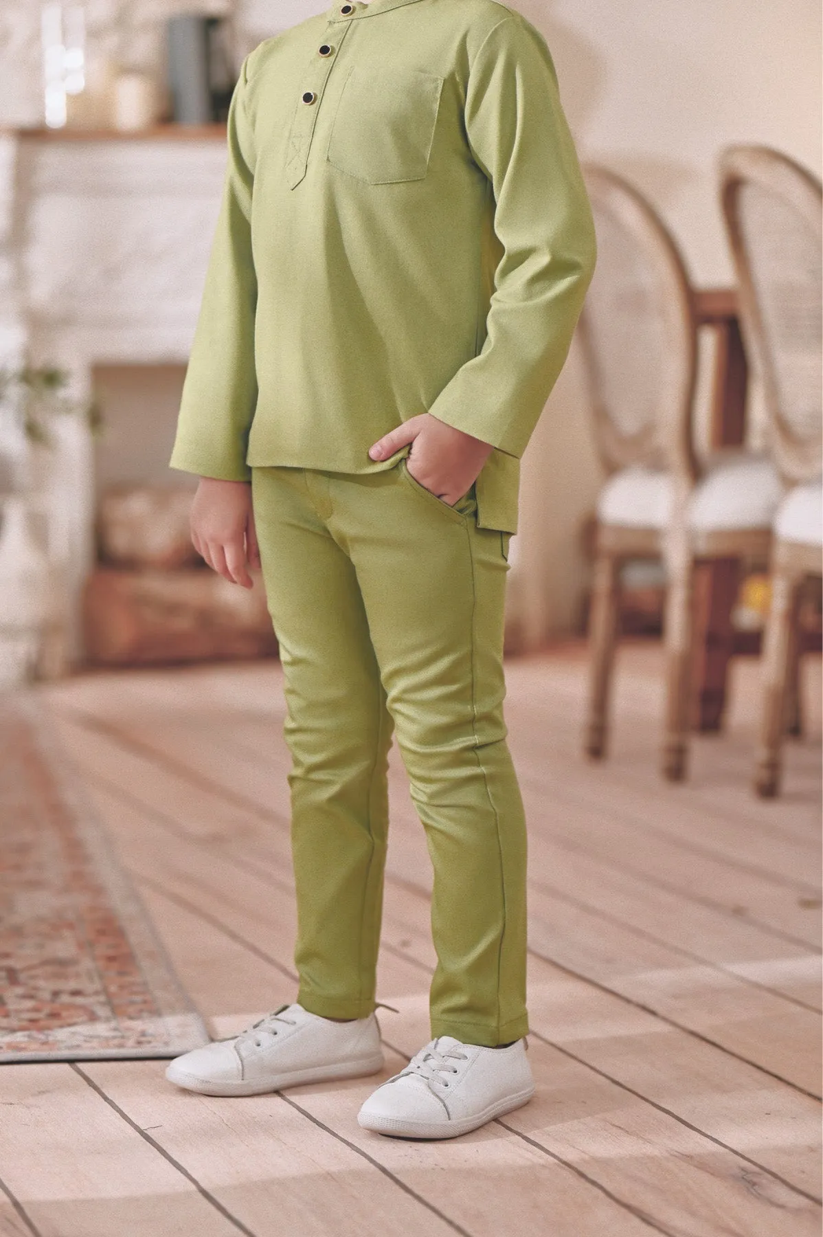 The Perfect Slim Fit Pants - Lawn Green