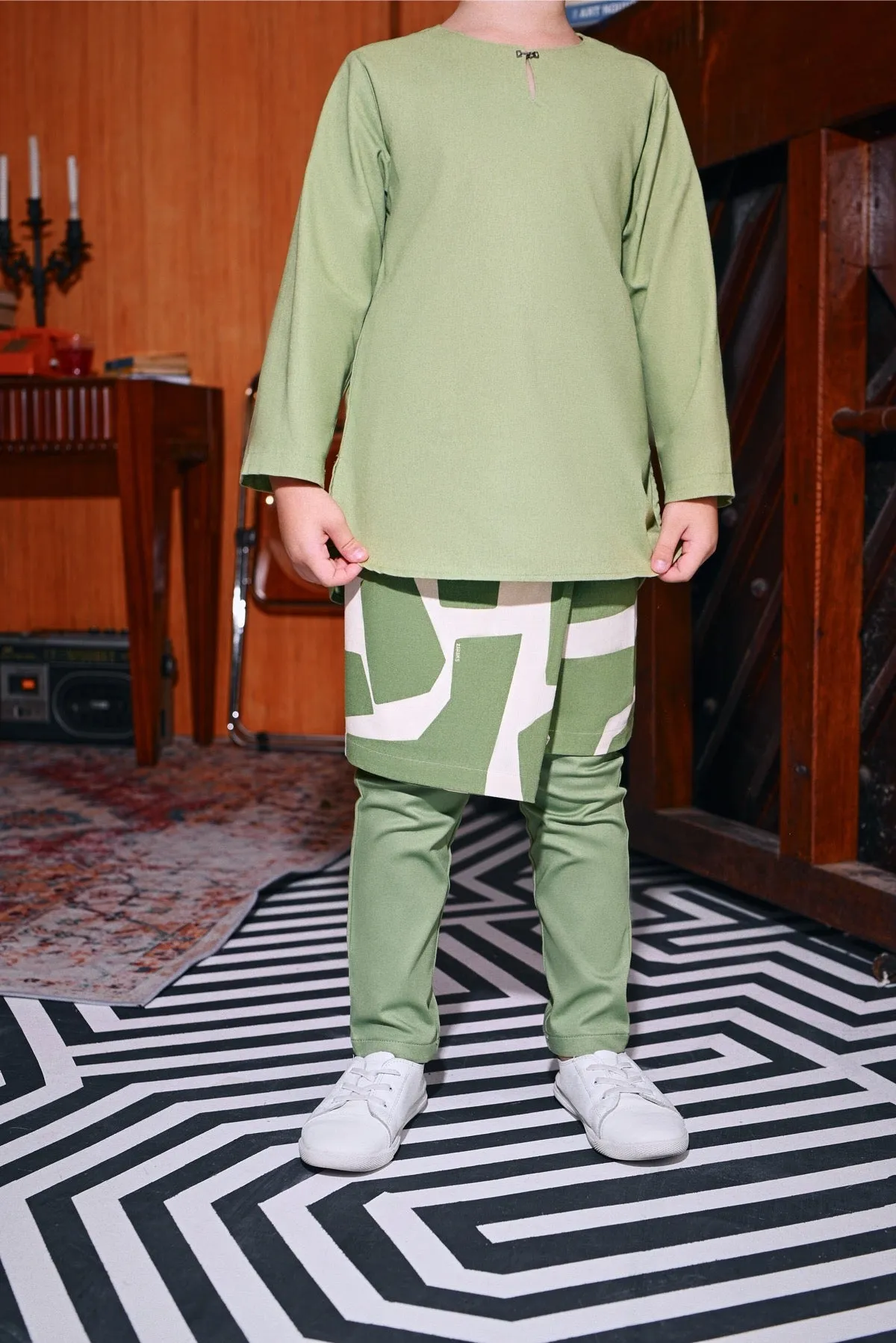 The Perfect Slim Fit Pants - Lawn Green