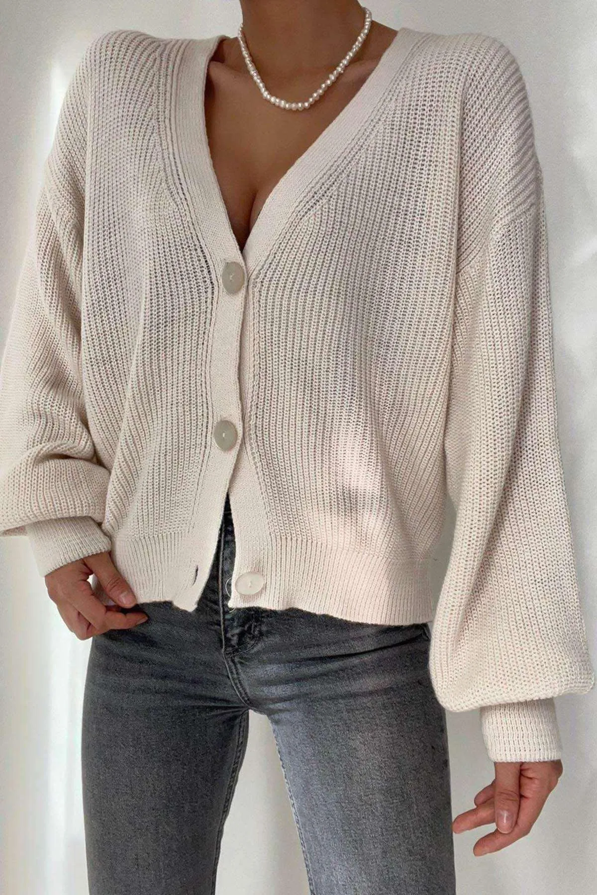 Thessaloniki Buttoned Cardigan