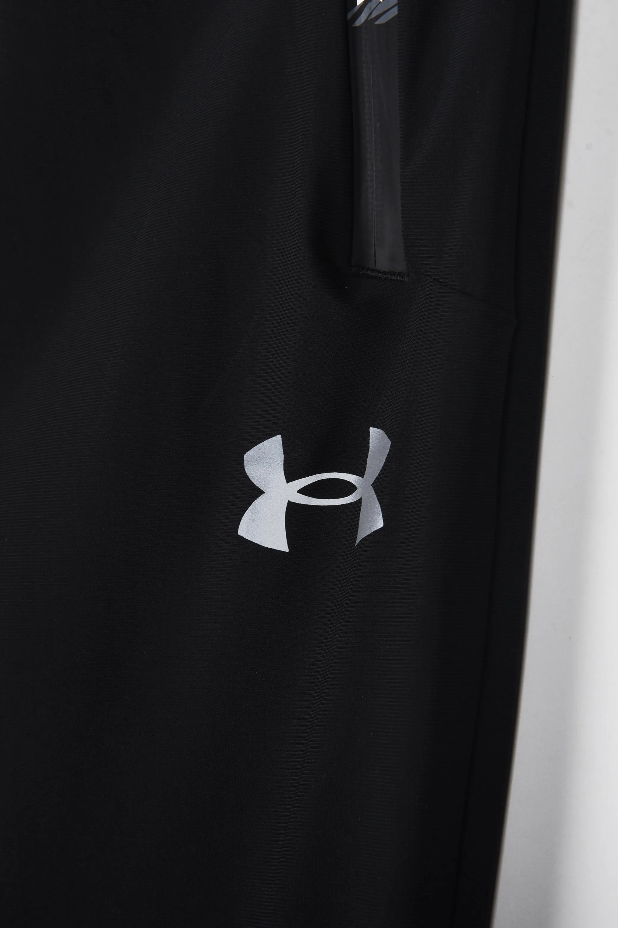 UNDER ARMOUR DRI-FIT TRAINING TROUSERS