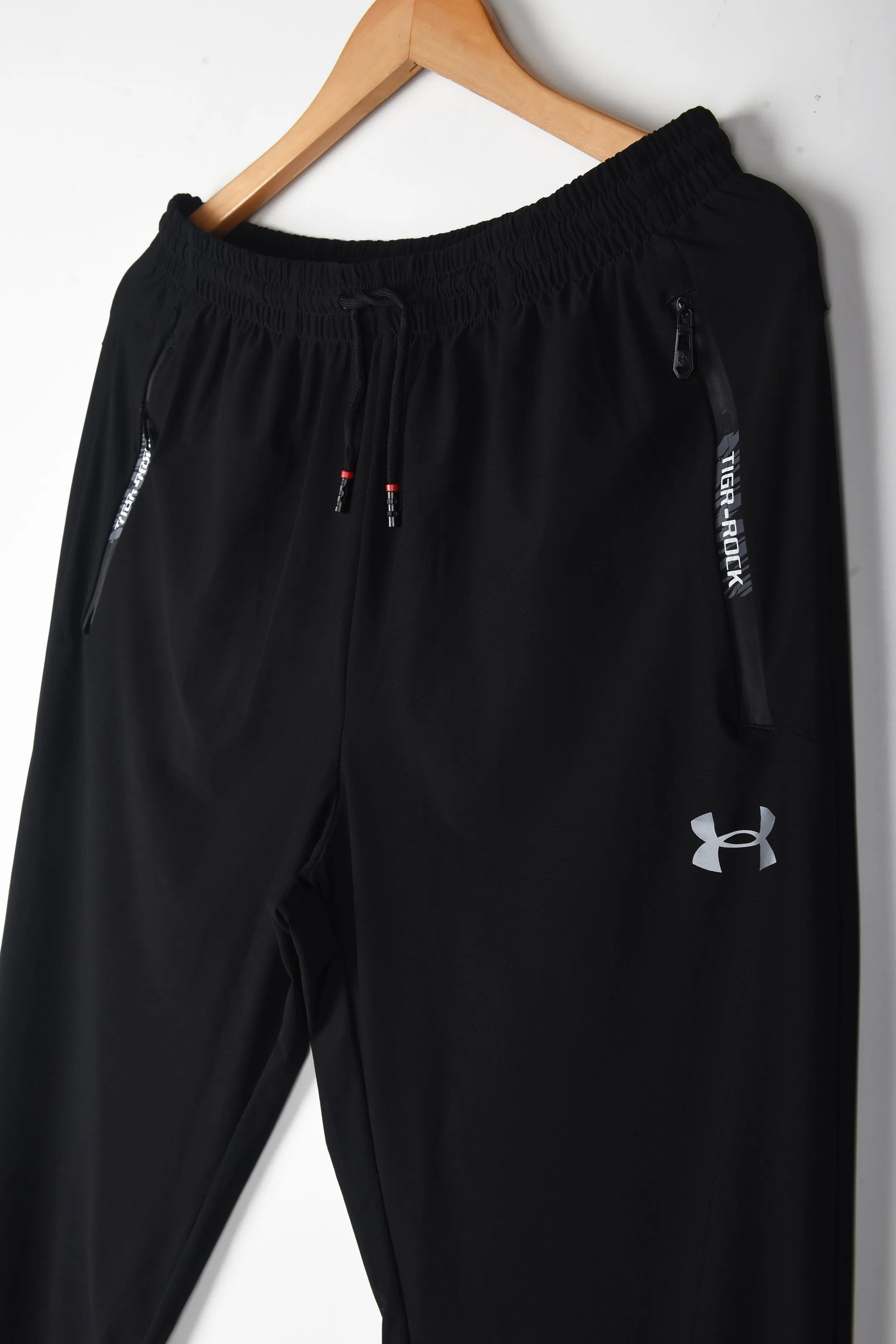 UNDER ARMOUR DRI-FIT TRAINING TROUSERS