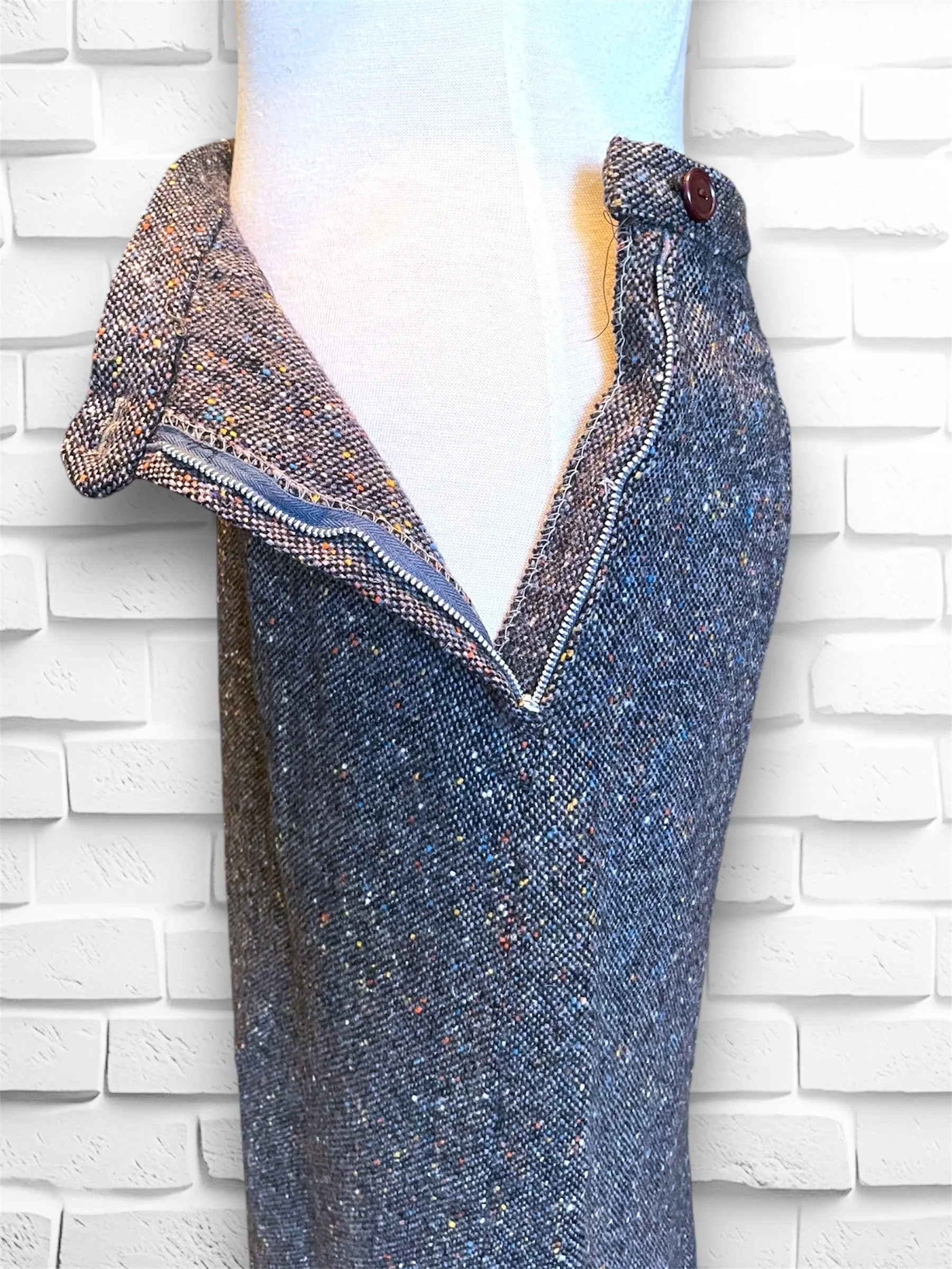 Vintage 1960’s Grey & Rainbow Speckled Wool A-Line Pencil Skirt